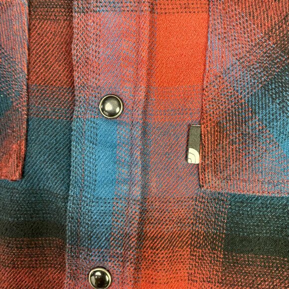 The North Face Flannel Shirt Men's Small Red Blue Black Shadow Plaid Pearl Snap - Picture 6 of 14